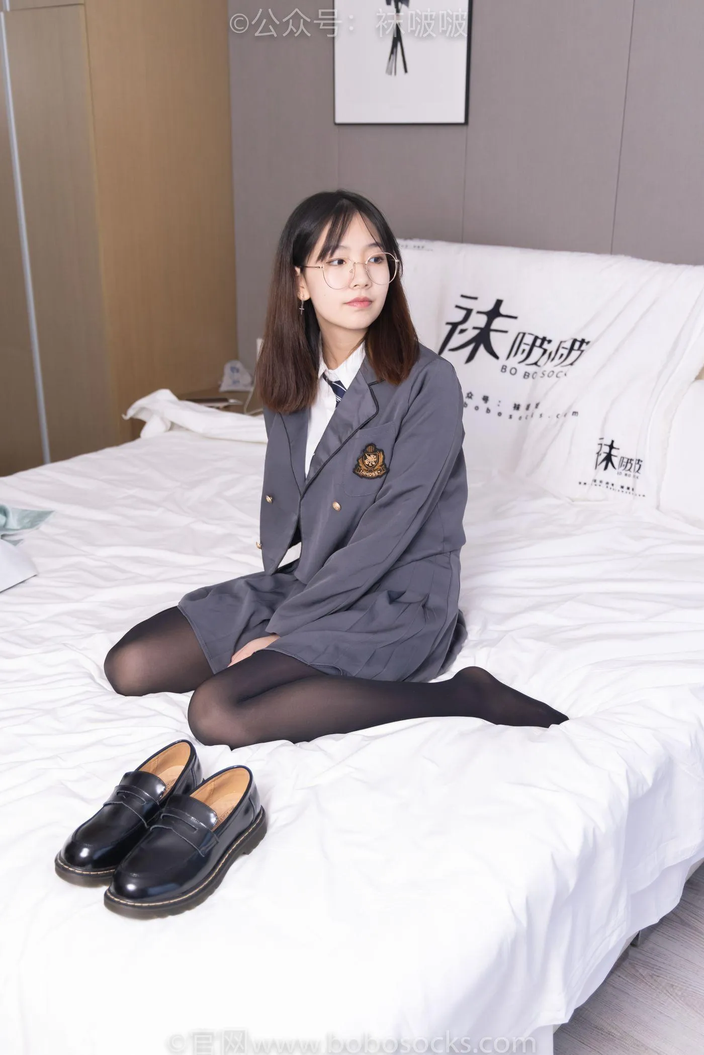 [BoBoSocks袜啵啵]NO.060 小甜豆-JK制服、皮鞋、厚黑丝 [131P]插图4